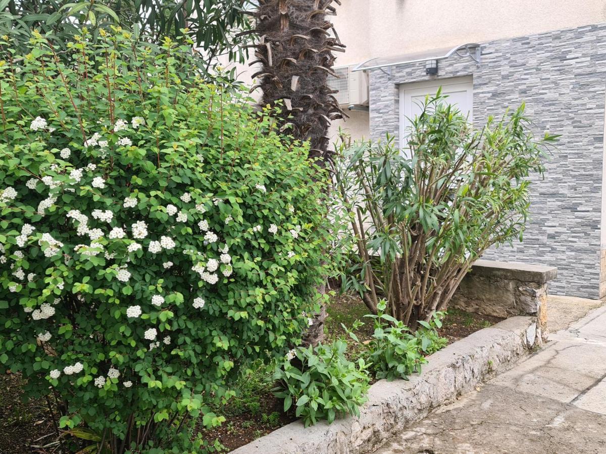 Apartman Nika Crikvenica Exterior foto